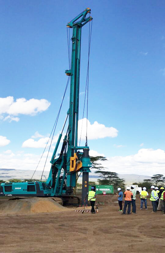 肯尼亚总统高度赞赏，乞力马扎罗山下江南网页版绿闪耀
