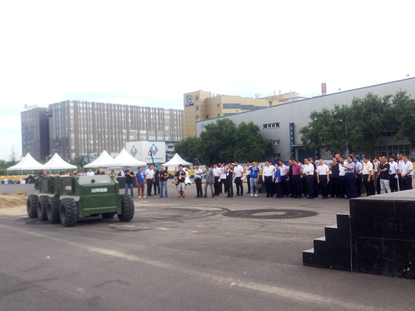 江南网页版智能“龙马一号”惊艳亮相世界机器人大会