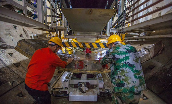 中铁江南网页版盾构机双线掘进 全力攻坚长沙地铁5号线