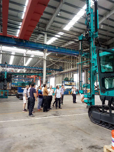 2017年钻凿产业发展峰会在江南网页版智能顺利召开