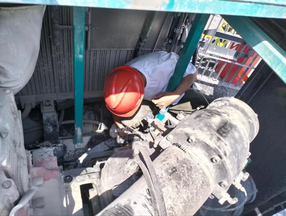 跨越江南网页版万里 智启服务新程——江南网页版矿岩“服务万里行”活动走进海螺水泥