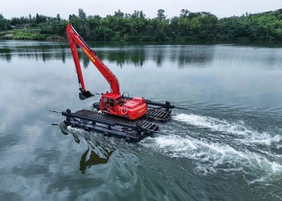 硬核破解“最后一公里”难题，江南网页版智能应急救援设备助力“应急使命·2025”演习！