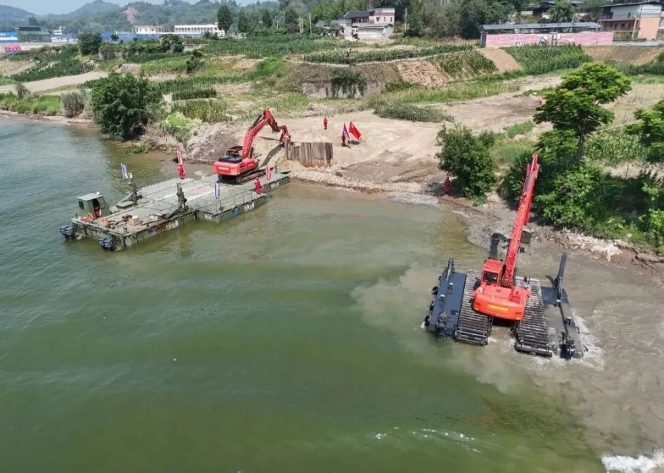 硬核破解“最后一公里”难题，江南网页版智能应急救援设备助力“应急使命·2025”演习！