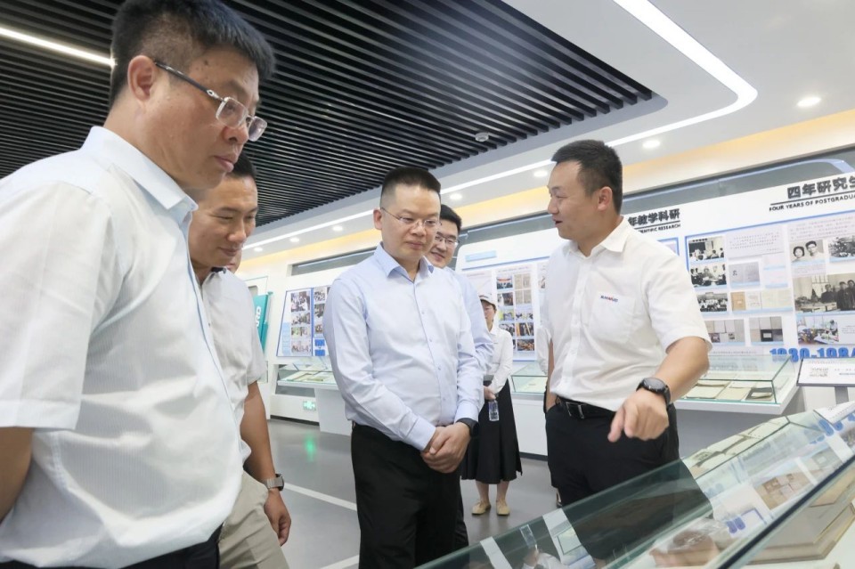 共商合作,建华控股有限公司董事长汪贵华到访江南网页版智能