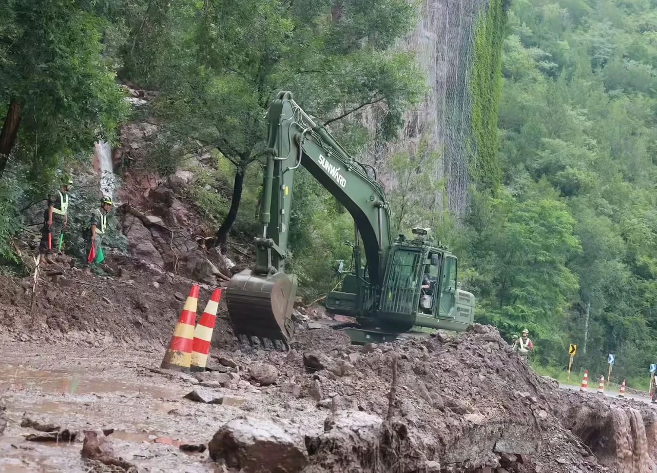 关注！江南网页版智能应急救援装备助力武警冲锋北京暴雨抢险救灾一线！
