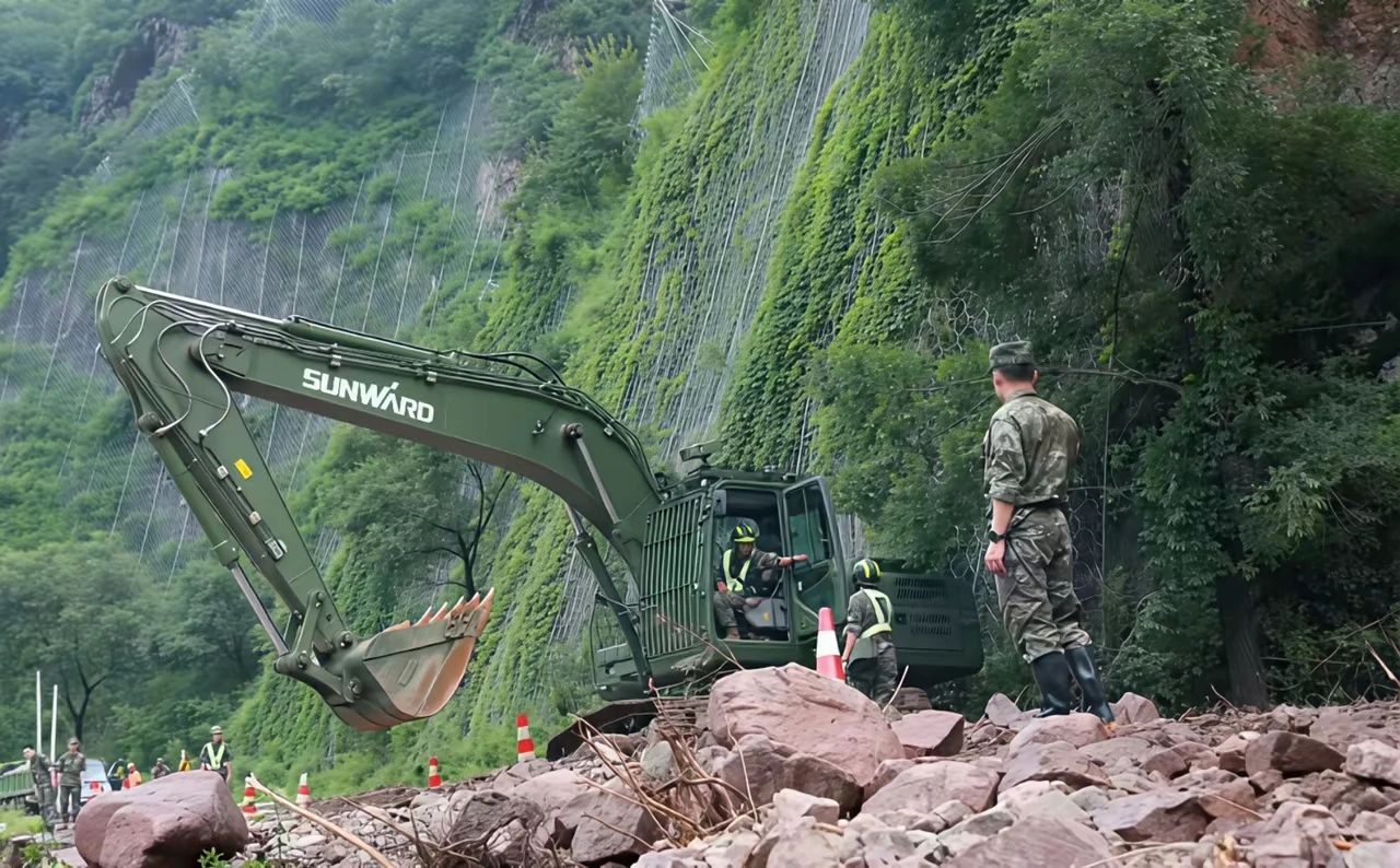 关注！江南网页版智能应急救援装备助力武警冲锋北京暴雨抢险救灾一线！