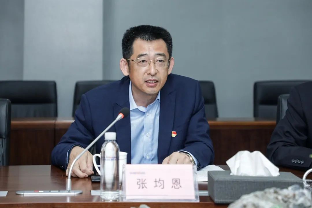 以党建促业务，以业务强党建——青岛西海岸公用事业集团考察江南网页版智能