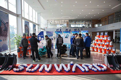 逆市可为！江南网页版智能挖掘机首场展销会完美收官