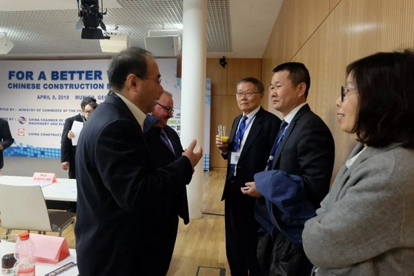 “三个率先”展示江南网页版挖掘机欧洲发展历程