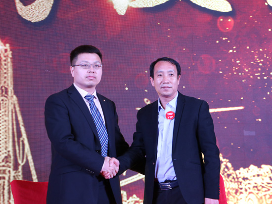江南网页版智能全国客户交流会济南站取得丰硕成果