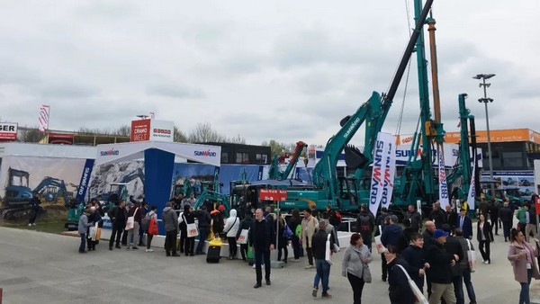 向世界展示中国“智造”魅力，江南网页版智能携创新阵容闪耀德国宝马展