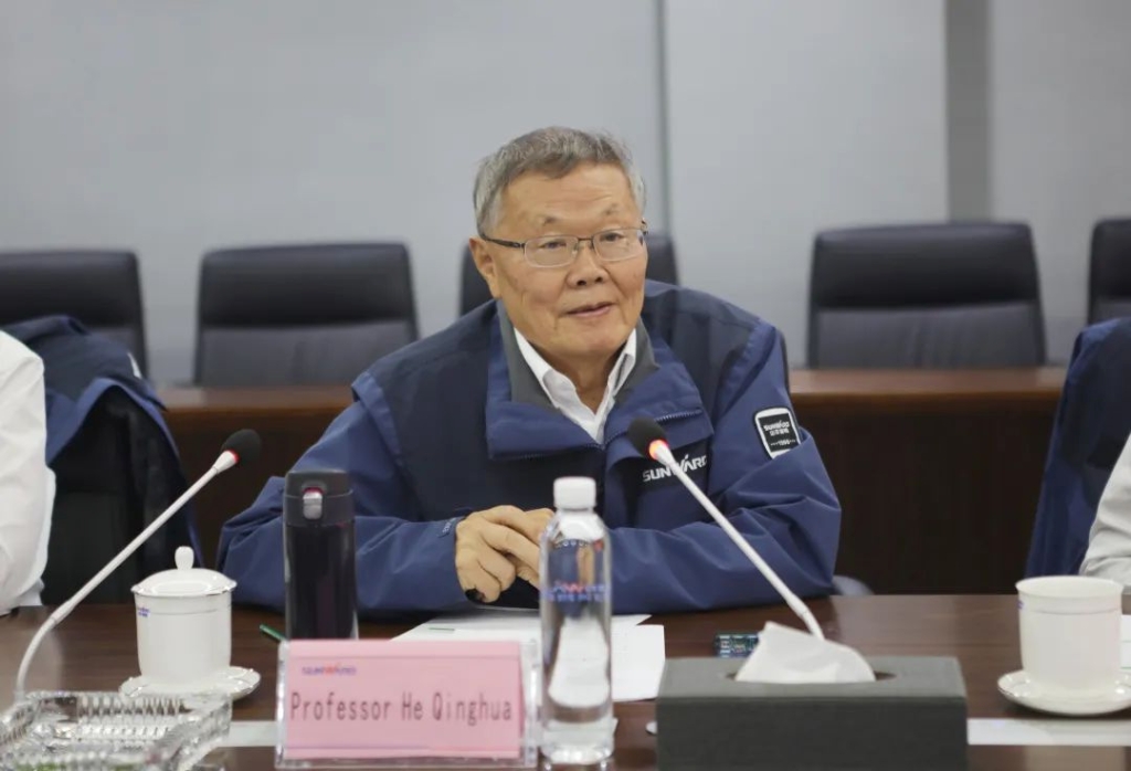 英国驻广州总领事贺颂雅考察江南网页版智能