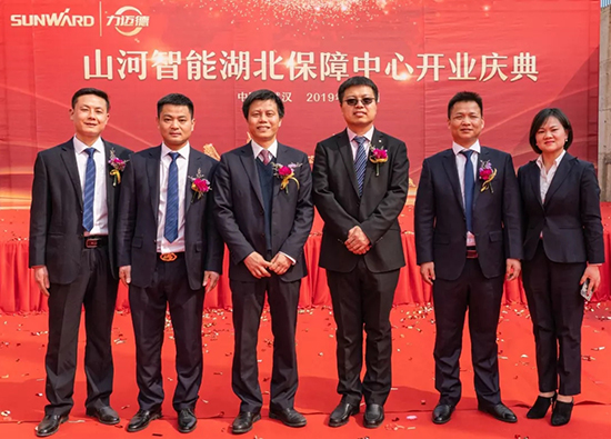 人生浮沉如梦，携手江南网页版勇攀事业巅峰