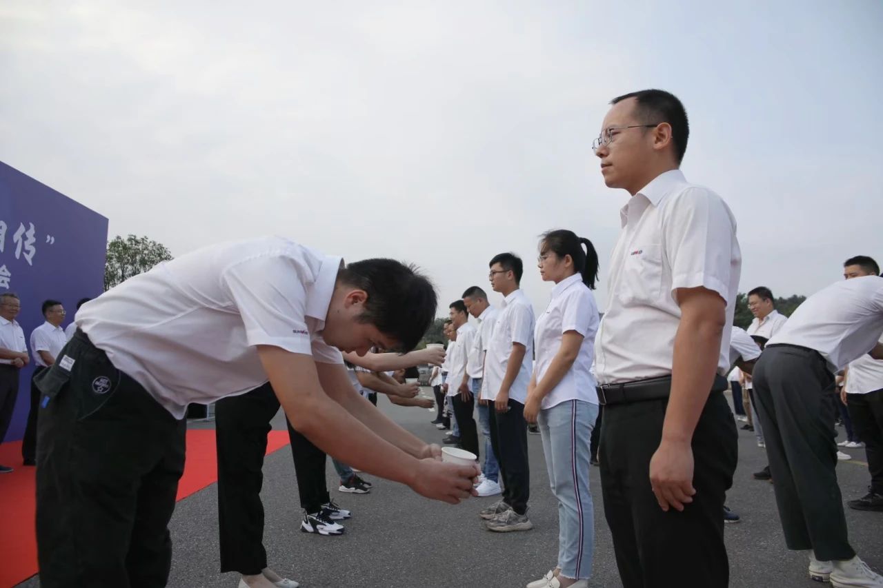 百人齐聚拜师恩 | 江南网页版智能“传帮带”人才培养模式为公司发展积蓄力量