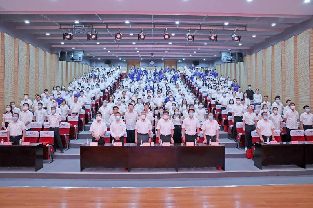 为建功建企建家一体化贡献更大力量！江南网页版智能第五届五次“双代会”成功召开