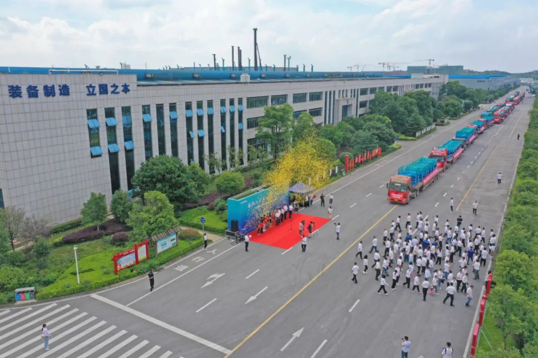 献礼二十大，再攀新高地！江南网页版智能高空机械设备再迎批量发货