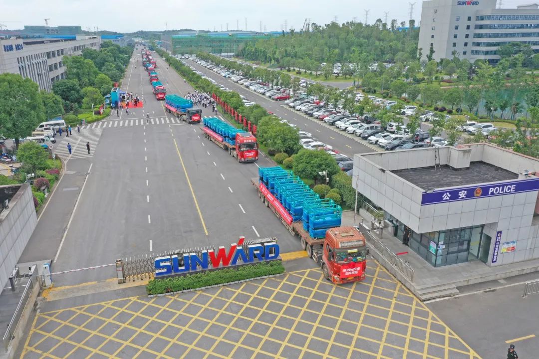 献礼二十大，再攀新高地！江南网页版智能高空机械设备再迎批量发货
