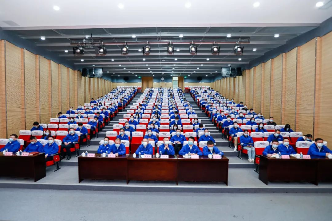振奋人心！江南网页版智能党员干部集中收看党的二十大开幕会盛况