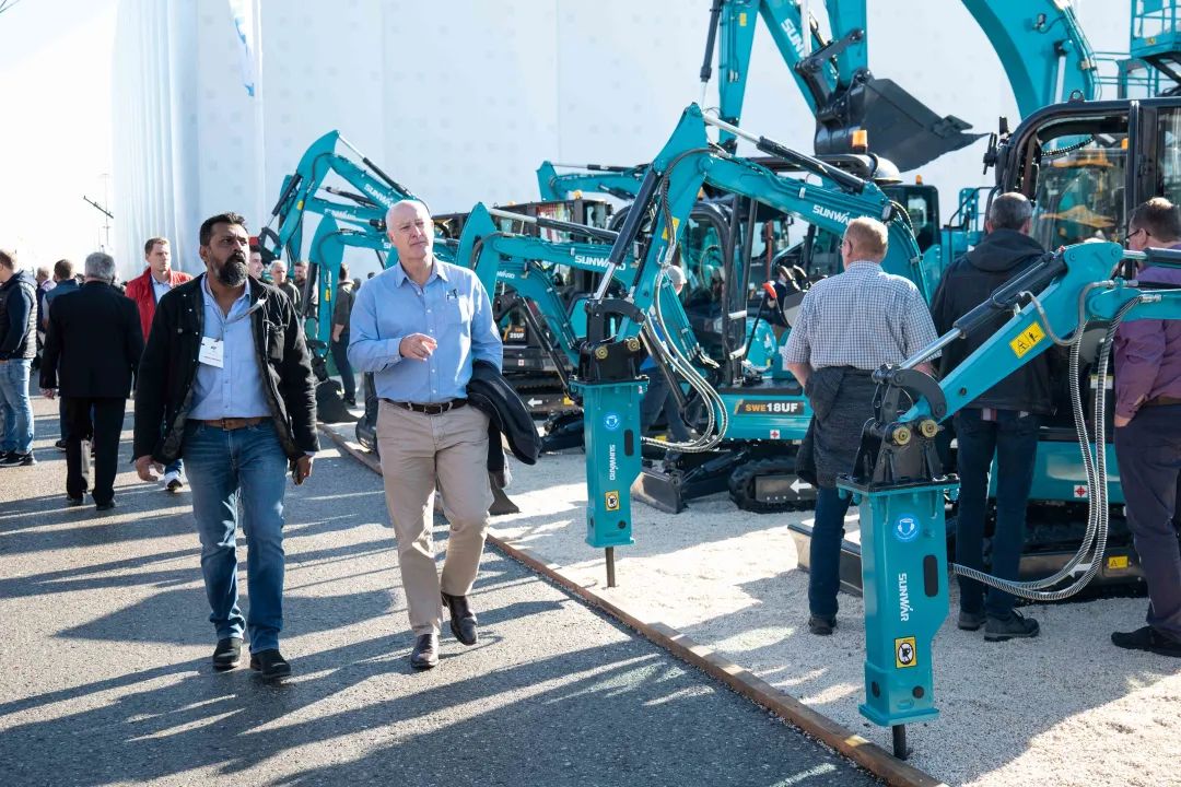 Bauma 2022 | 一组火热现场图带您重温江南网页版智能德国宝马展之旅