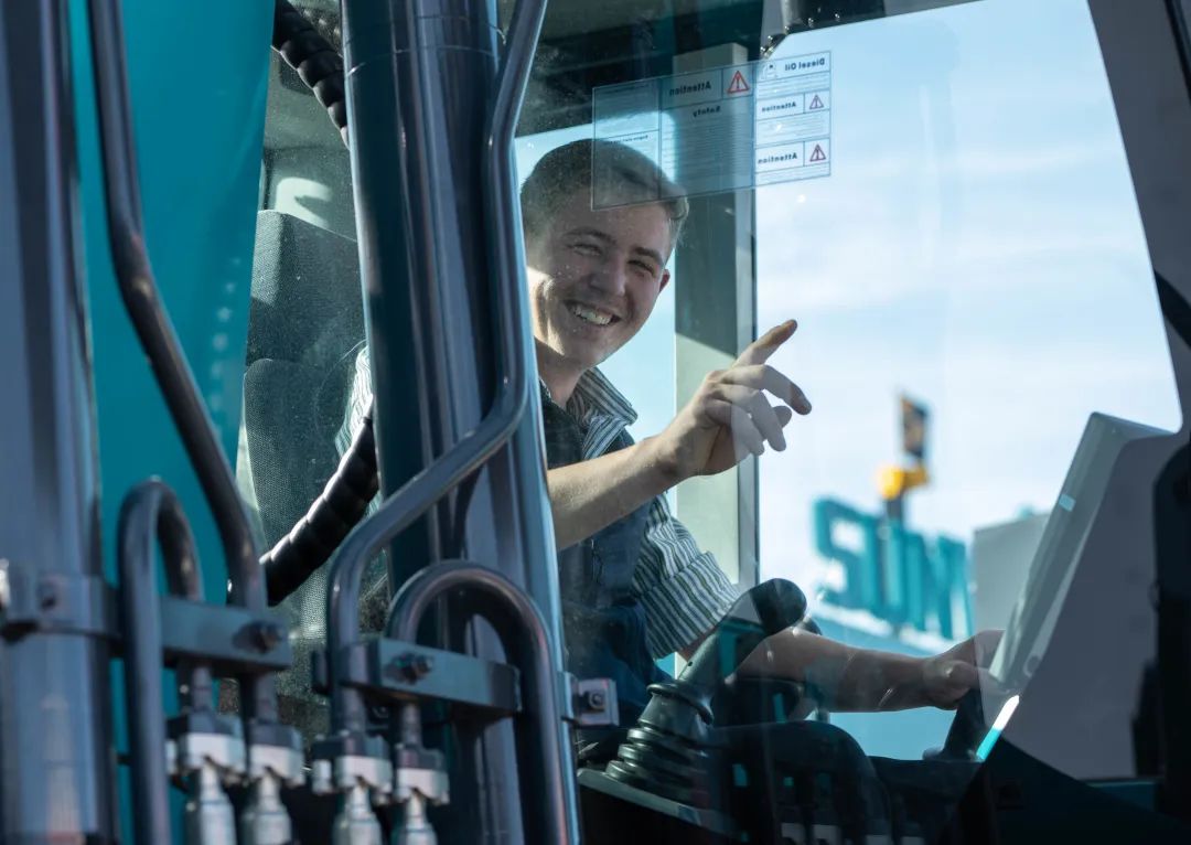 Bauma 2022 | 一组火热现场图带您重温江南网页版智能德国宝马展之旅