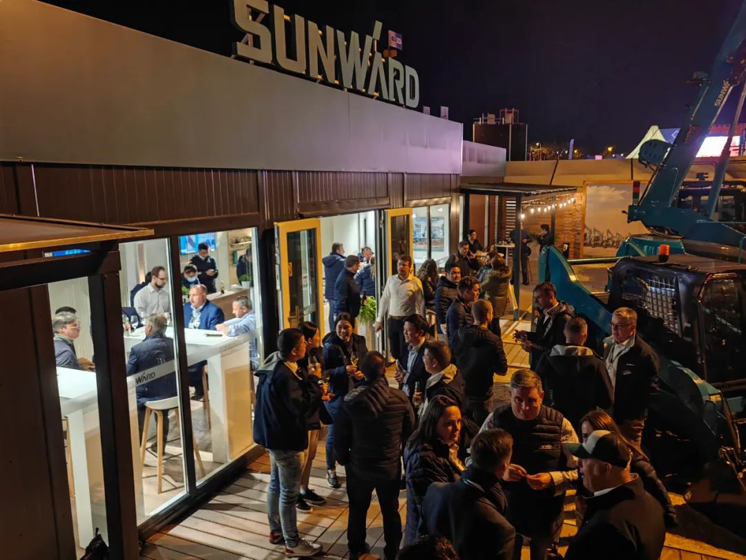Bauma 2022 | 一组火热现场图带您重温江南网页版智能德国宝马展之旅