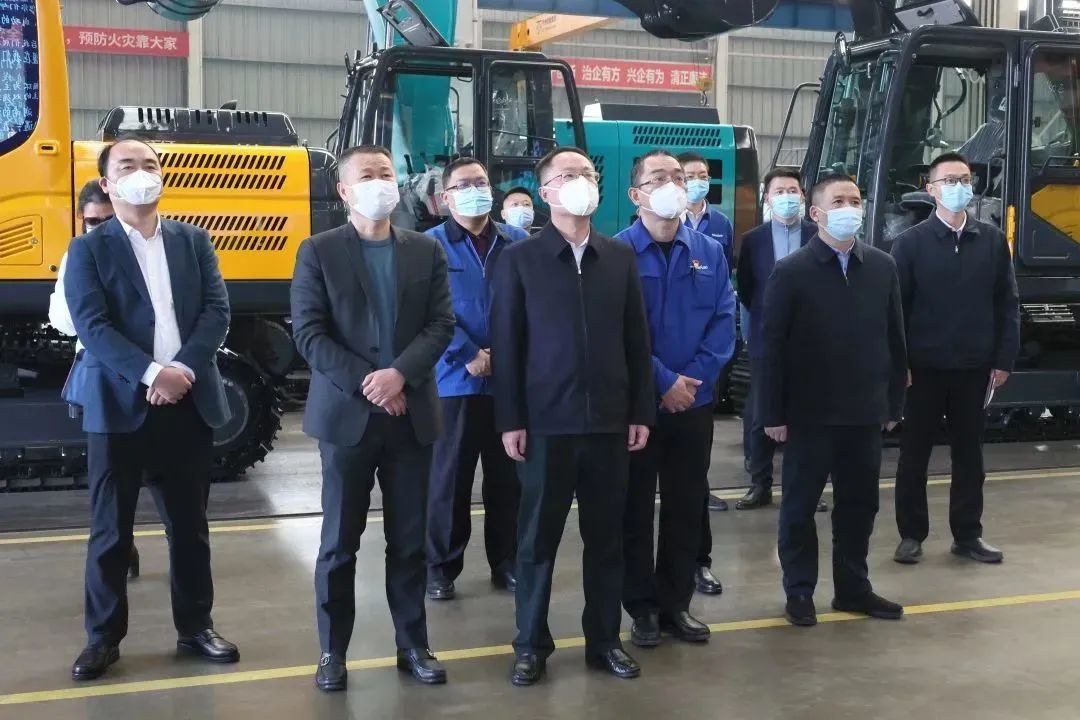 彭涛副市长督导江南网页版智能安全生产工作、开展新春慰问