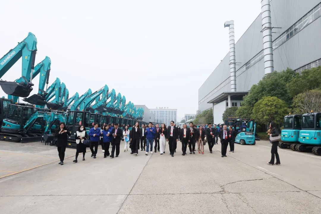泰国代表团到访江南网页版智能