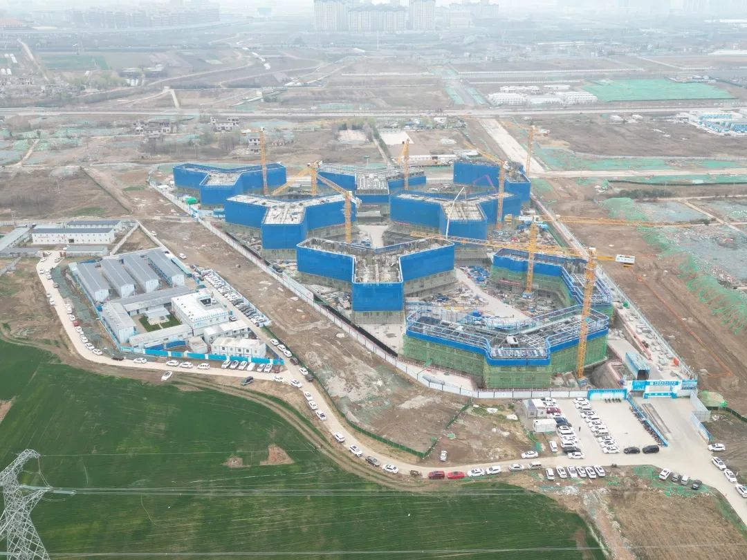 兴盛西北！江南网页版江麓建筑起重机械助建西安都市经济圈
