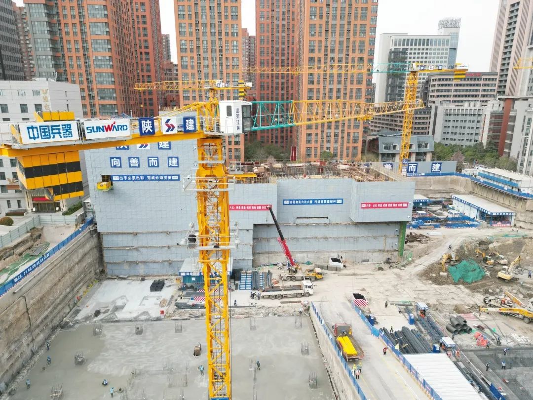 兴盛西北！江南网页版江麓建筑起重机械助建西安都市经济圈