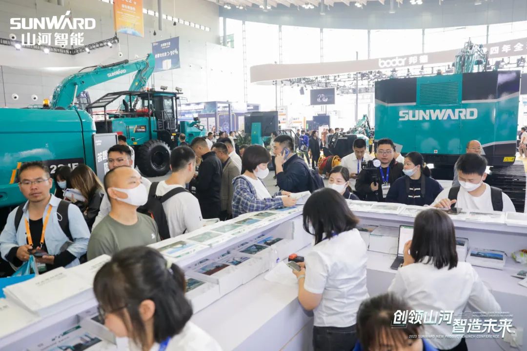 2023 CICEE | 江南网页版智能亮相2023长沙国际工程机械展！智能化、电动化产品站C位