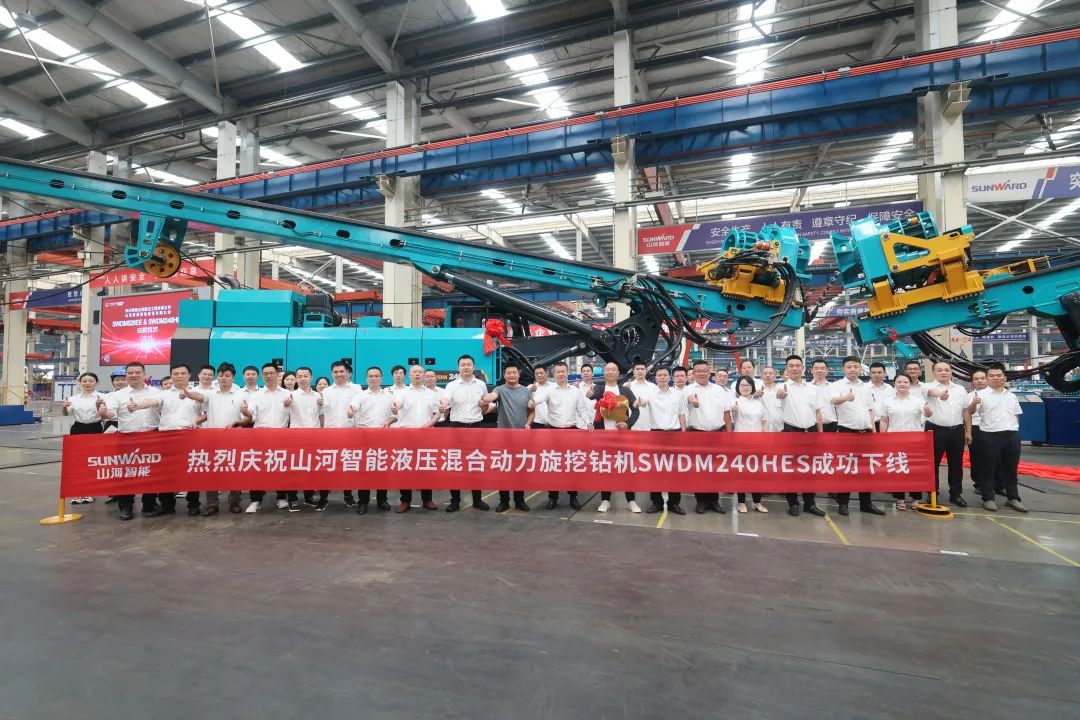 助力“双碳”、绿动未来！江南网页版智能增程式电动旋挖钻机、液压混合动力旋挖钻机齐交付