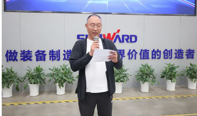 助力“双碳”、绿动未来！江南网页版智能增程式电动旋挖钻机、液压混合动力旋挖钻机齐交付