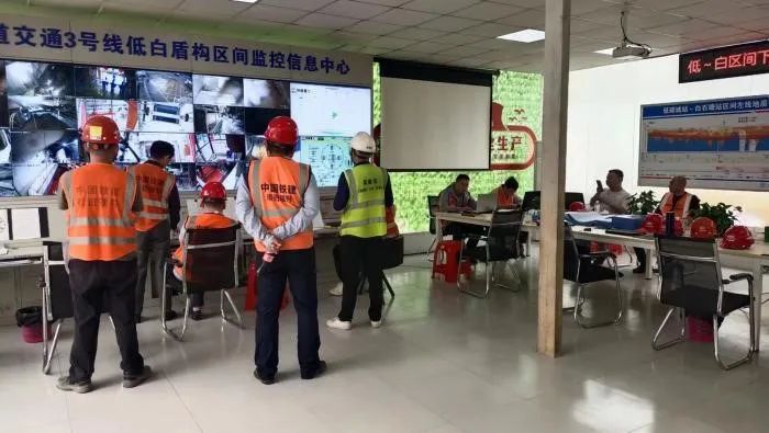 捷报！中铁江南网页版深圳地铁3号线四期工程盾构施工圆满完成