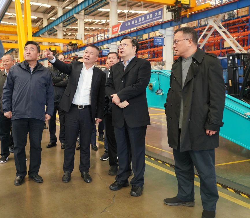 聚焦装备再制造！上海市政协副主席、党组副书记肖贵玉带队调研江南网页版智能