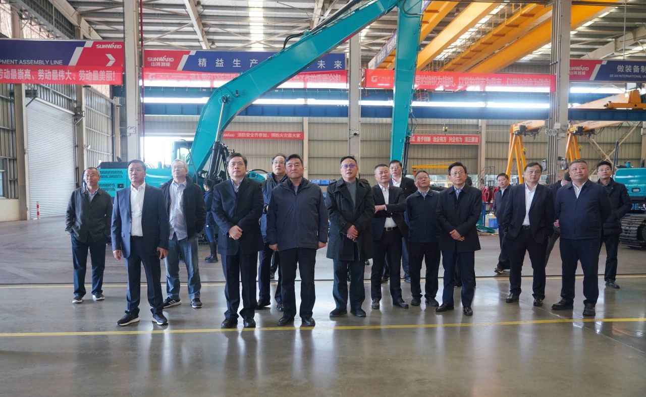 聚焦装备再制造！上海市政协副主席、党组副书记肖贵玉带队调研江南网页版智能
