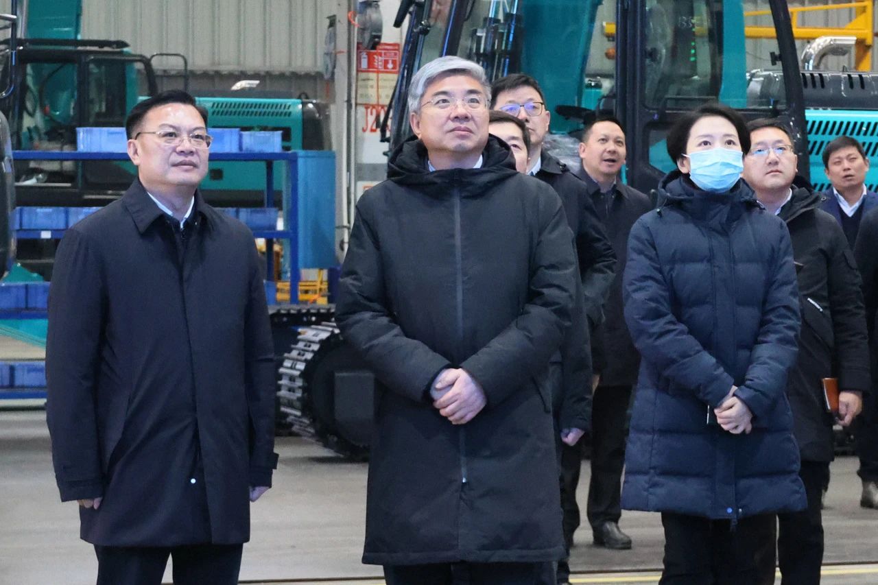 商务部部长助理唐文弘调研江南网页版智能