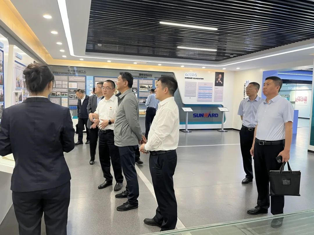 中煤平朔党委书记、董事长陈建一行调研江南网页版智能