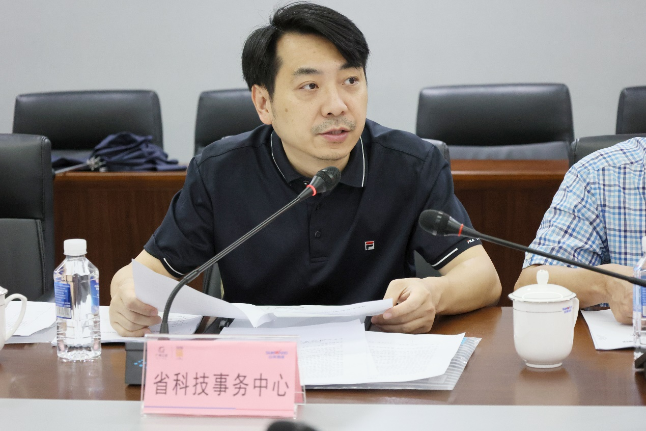 江南网页版智能“超大型油气管道绿色成套施工装备”项目顺利通过验收！