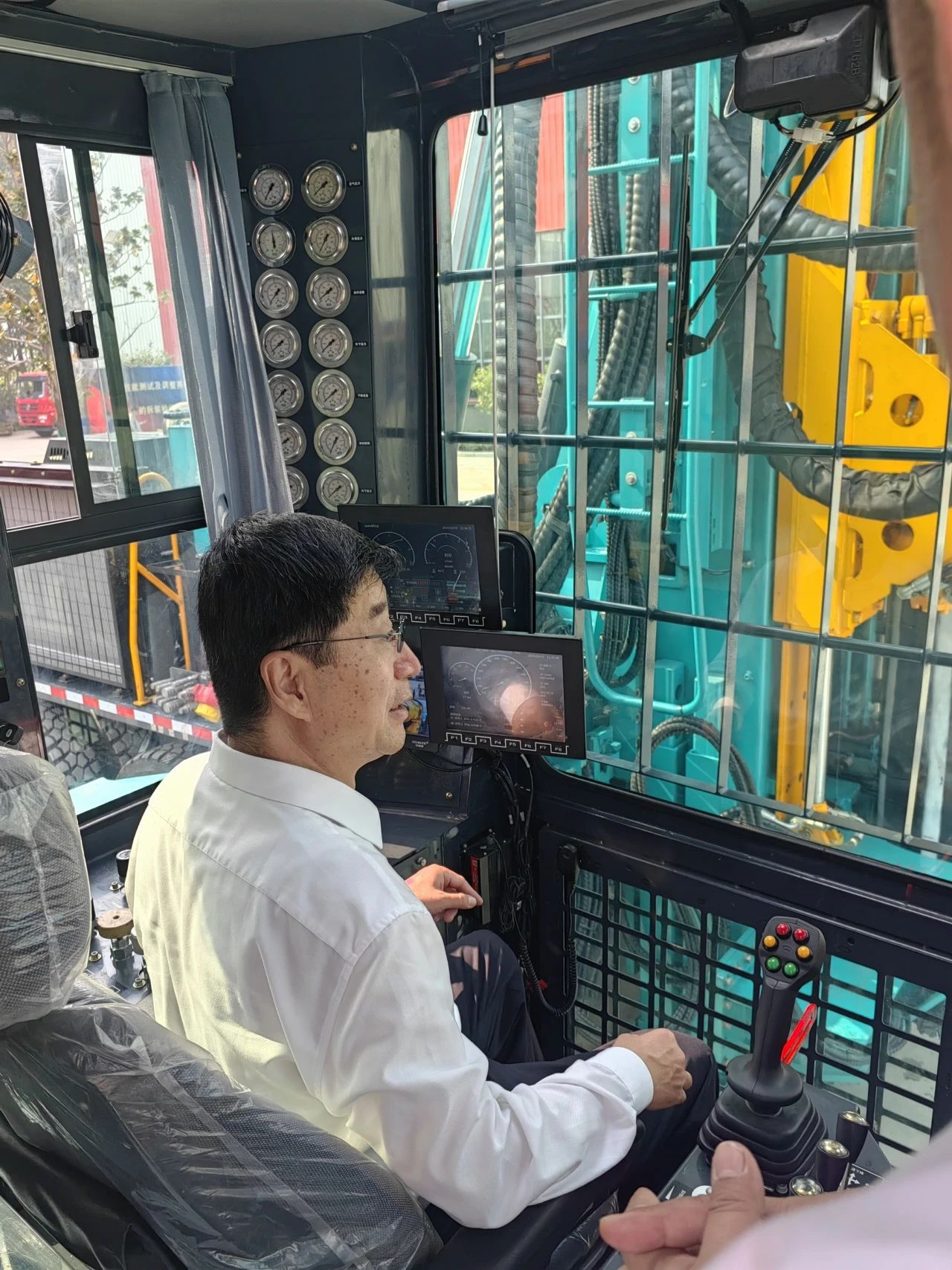 江南网页版智能创新装备亮相全国矿山钻探（应急救援）技能竞赛