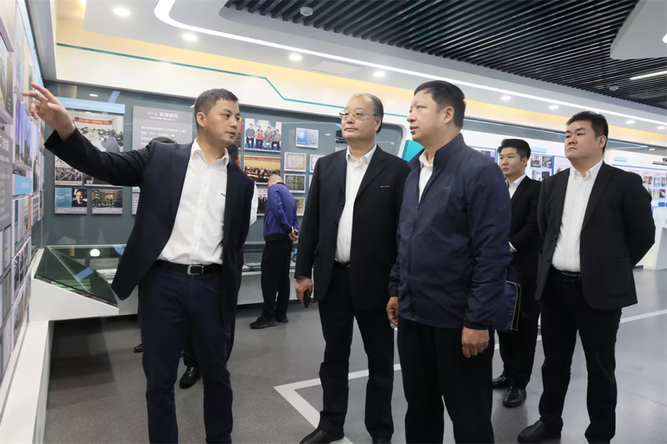 同船出海，共赢未来！中铁九局副总经理刘峻峰一行到访江南网页版智能