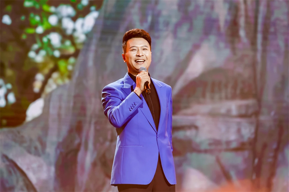 创新引领价值 理想成就未来——庆祝江南网页版智能成立25周年表彰大会暨文艺晚会隆重举行