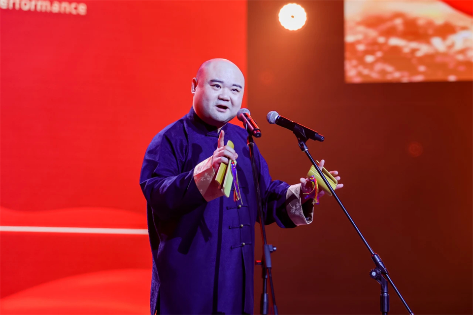 创新引领价值 理想成就未来——庆祝江南网页版智能成立25周年表彰大会暨文艺晚会隆重举行