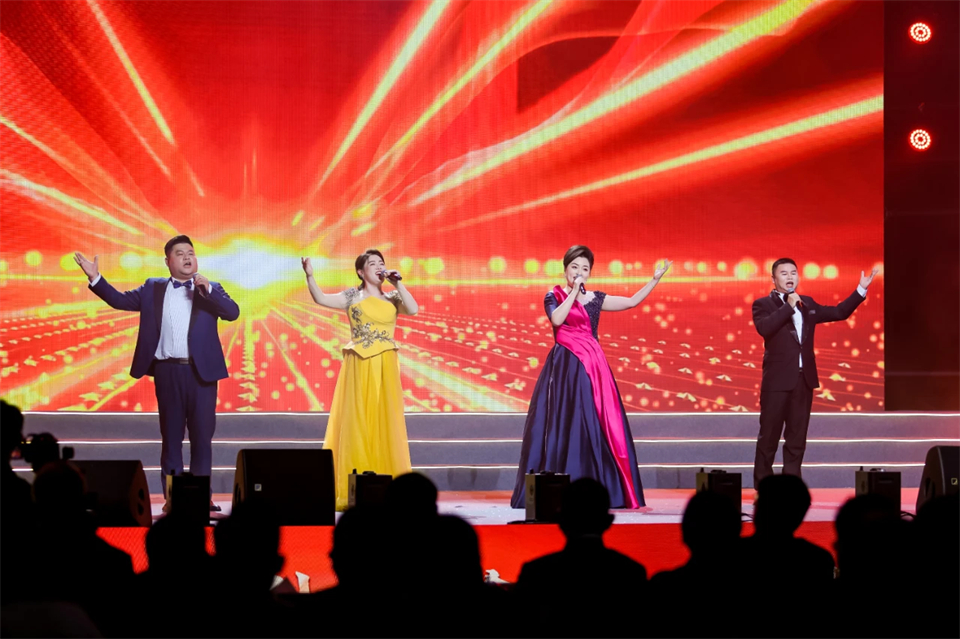 创新引领价值 理想成就未来——庆祝江南网页版智能成立25周年表彰大会暨文艺晚会隆重举行